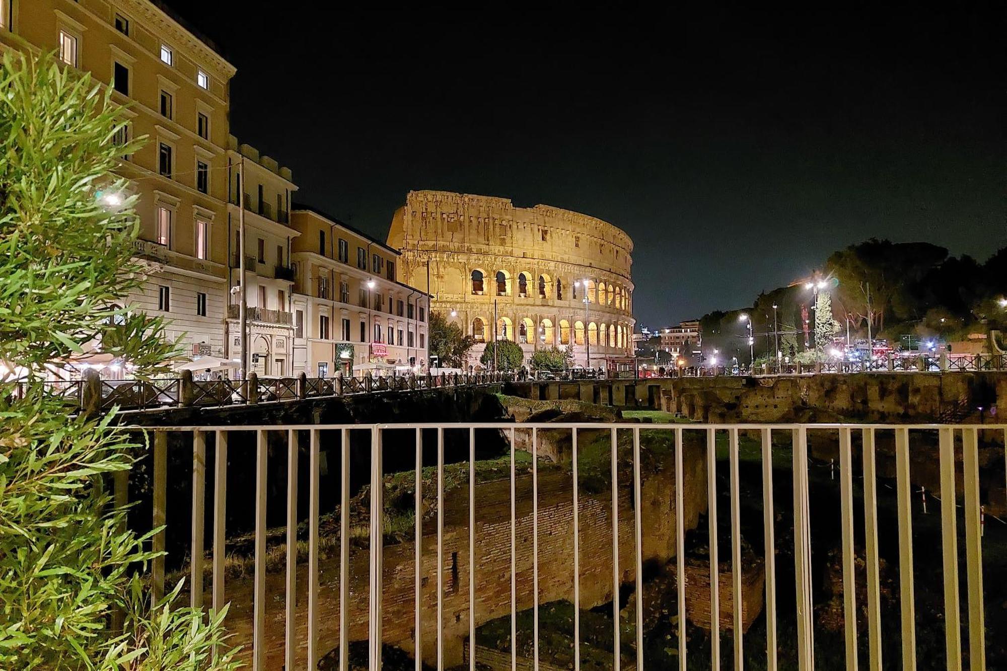 Luxury Domus Apartment 2 Roma Exterior foto